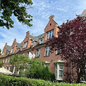 2* Hotell Logos